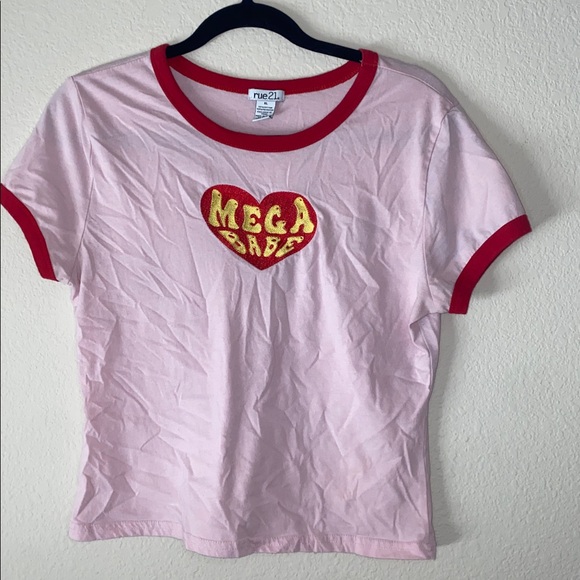 🎱Vintage “Mega Babe” pink baby tee with yellow and red details! - Picture 2 of 8